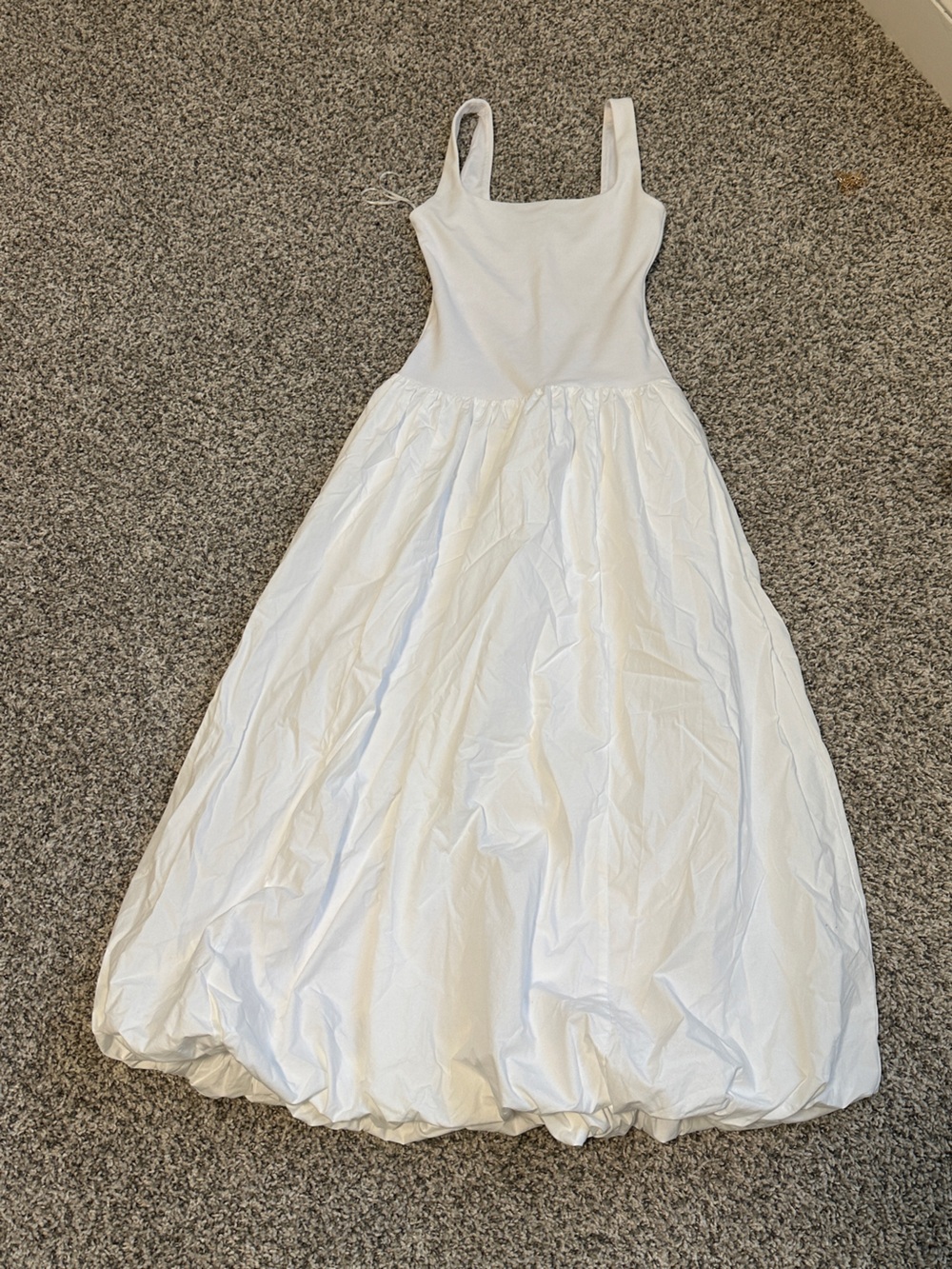Abercrombie & Fitch White Scoop Neck Maxi Dress